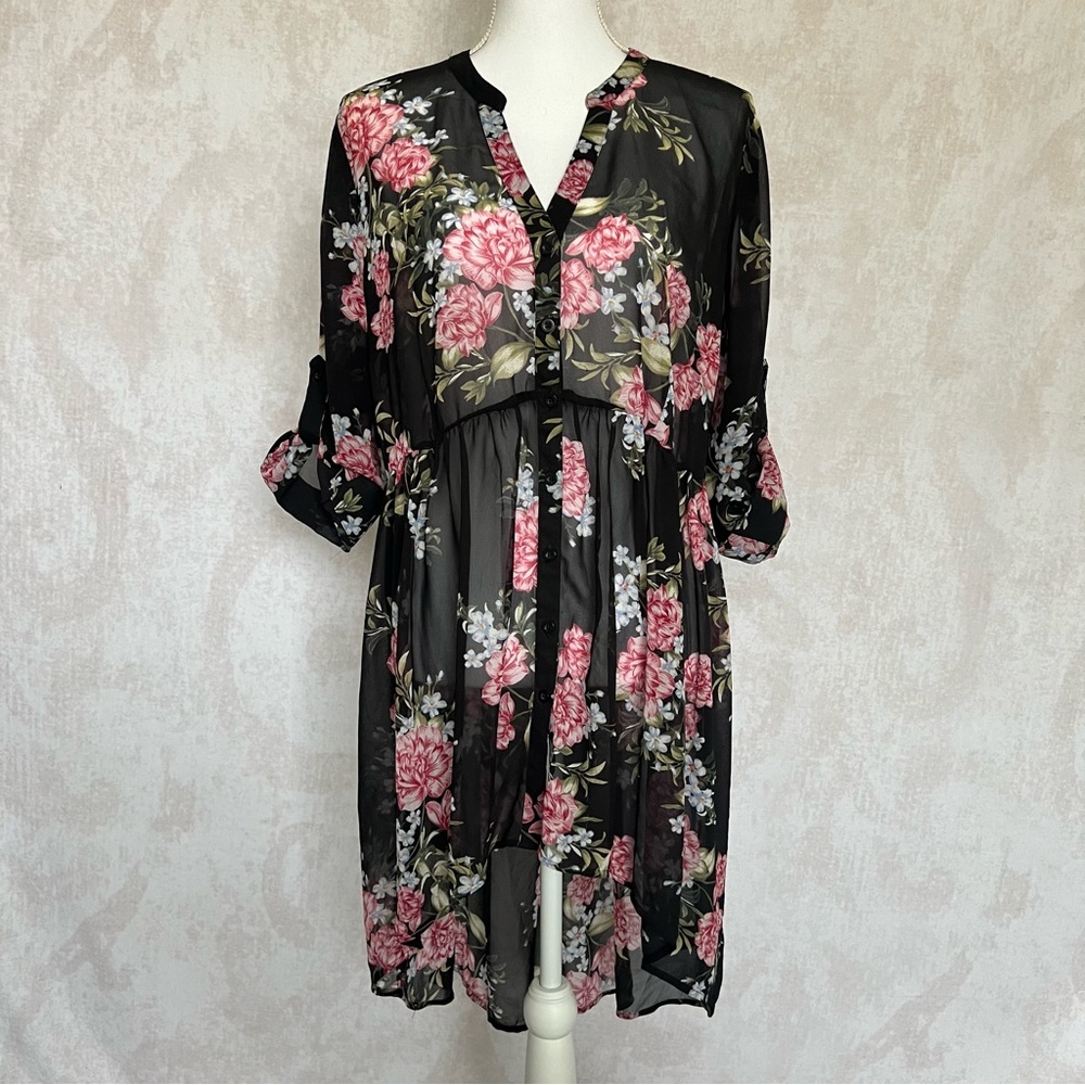 Women’s Black High-Low Top with Pink Floral Pattern in a Plus Size 1.